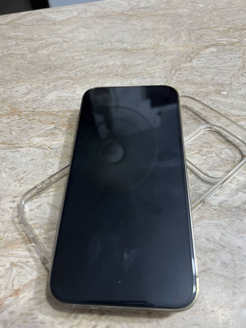 Apple iPhone 14 Pro Max 4