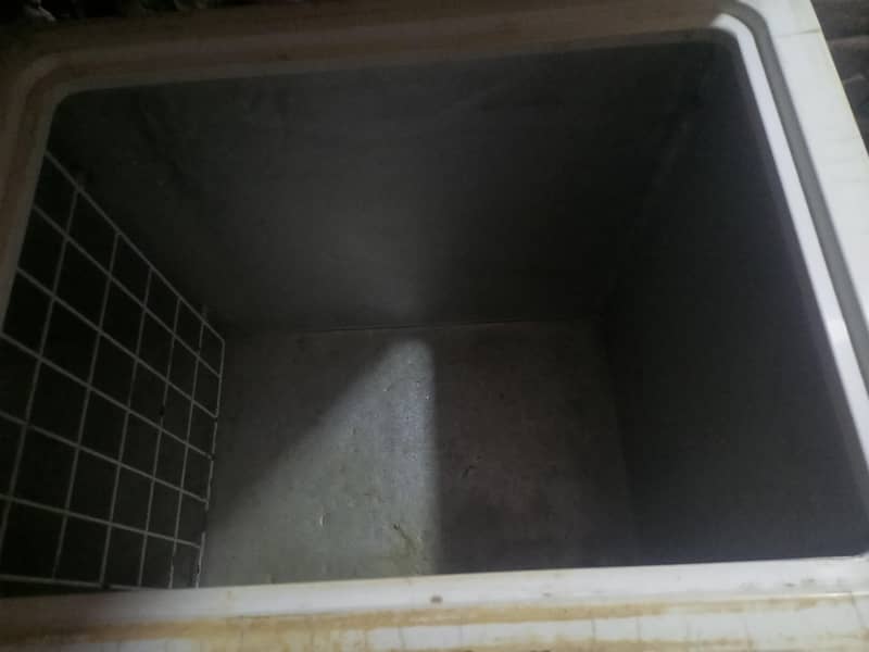 deep freezer 1