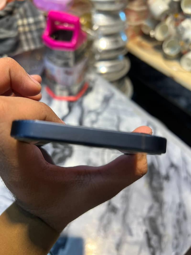 Apple iPhone 12 5