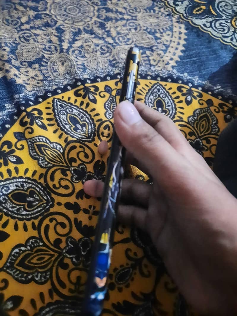 Xiaomi Redmi Note 9S 6