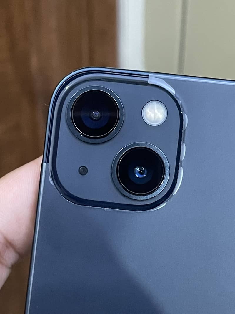 Apple iPhone 13 2