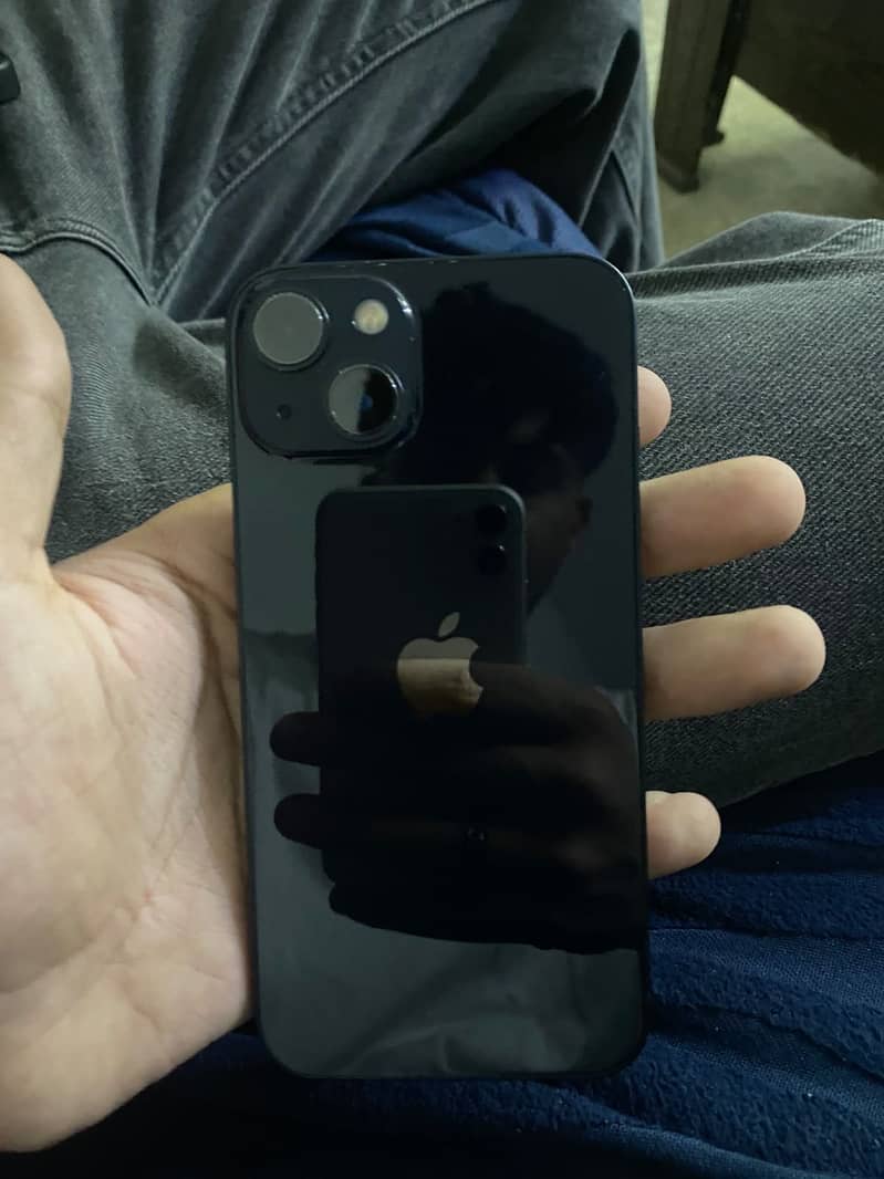 Apple iPhone 13 3