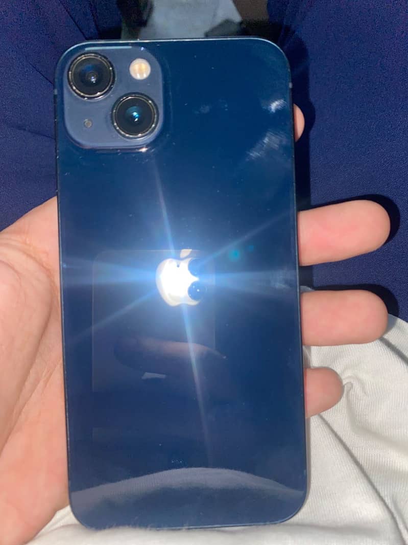 Apple iPhone 13 6