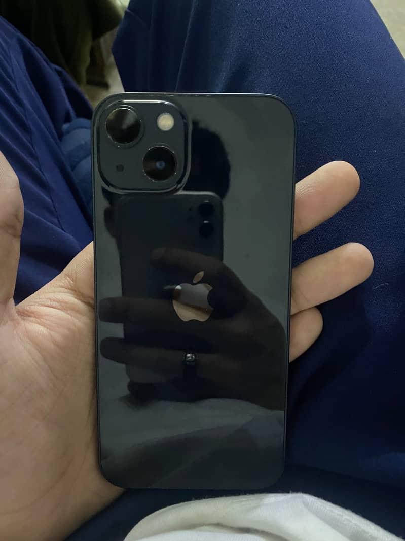 Apple iPhone 13 7