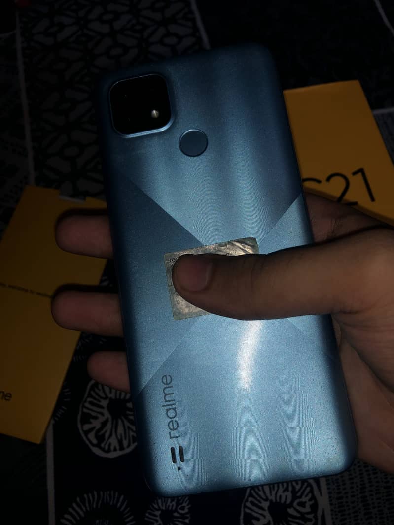 Realme C21 4