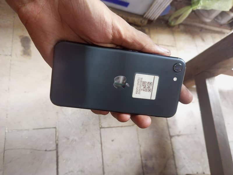 Apple iPhone SE 1