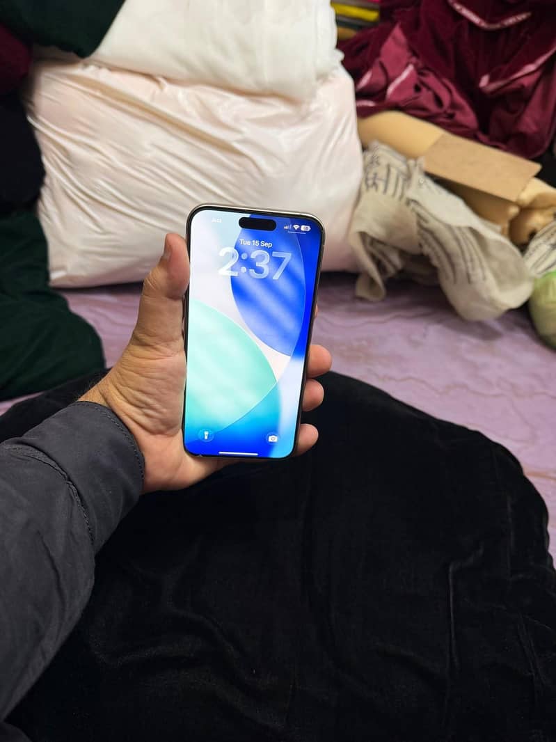 Apple iPhone 15 Pro Max 7