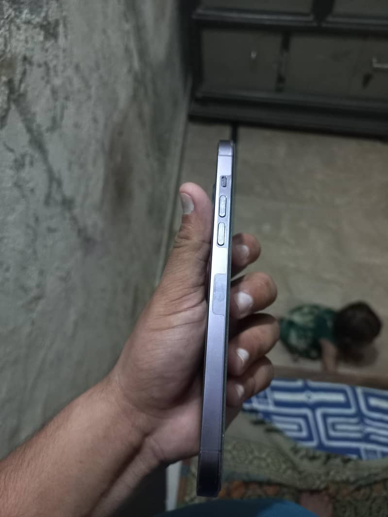 Apple iPhone 14 Pro Max 3