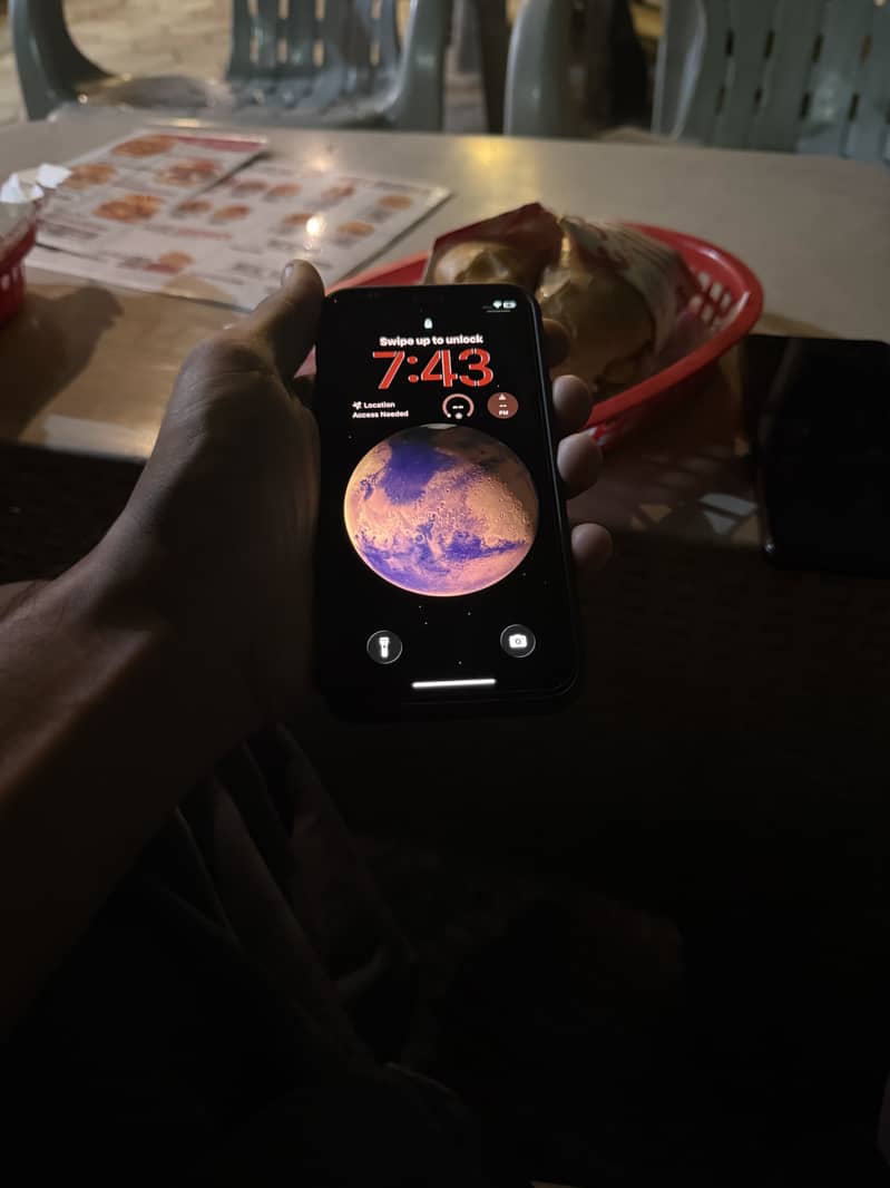 Apple iPhone 11 Pro 1