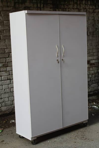 wardrobe/Almari