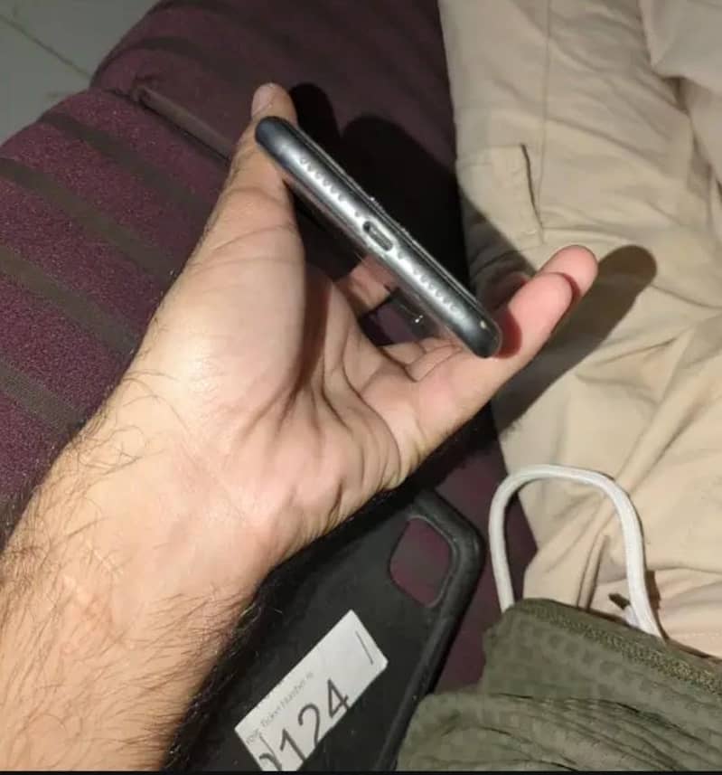 Apple iPhone 11 5