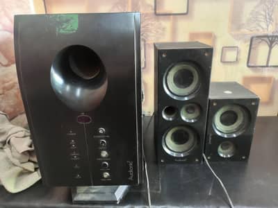 center channel speaker