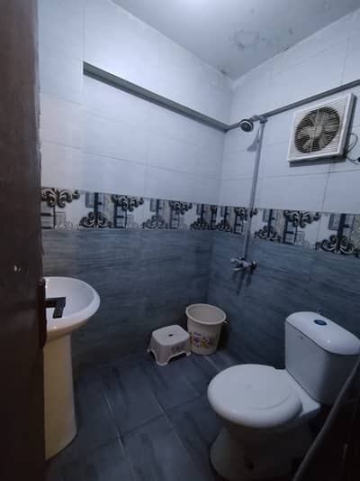 2 BED DD FLAT FOR SALE IN GULSHAN E IQBAL 13 D 2