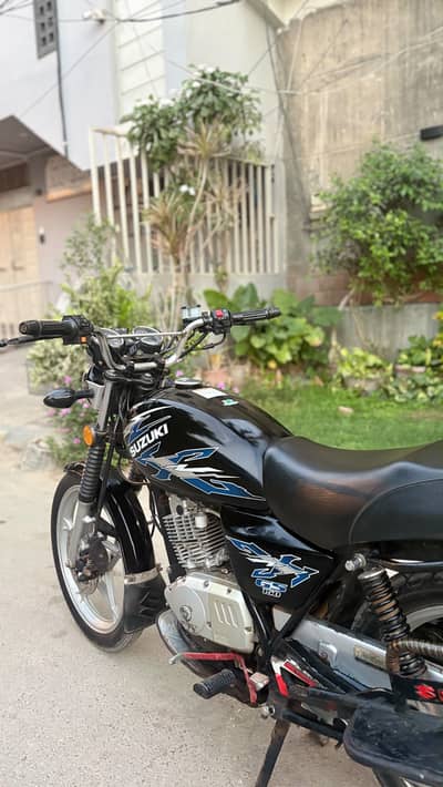 Suzuki GE 150 SE