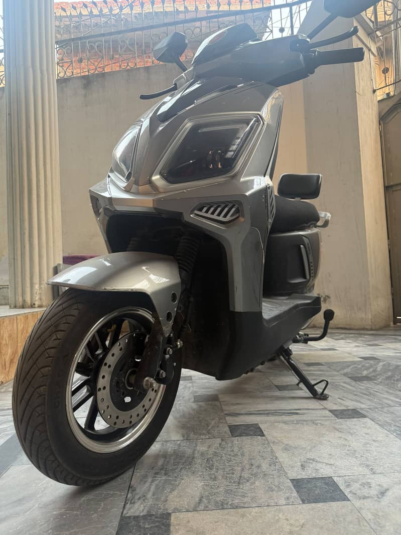 Scooty 2025 model 1