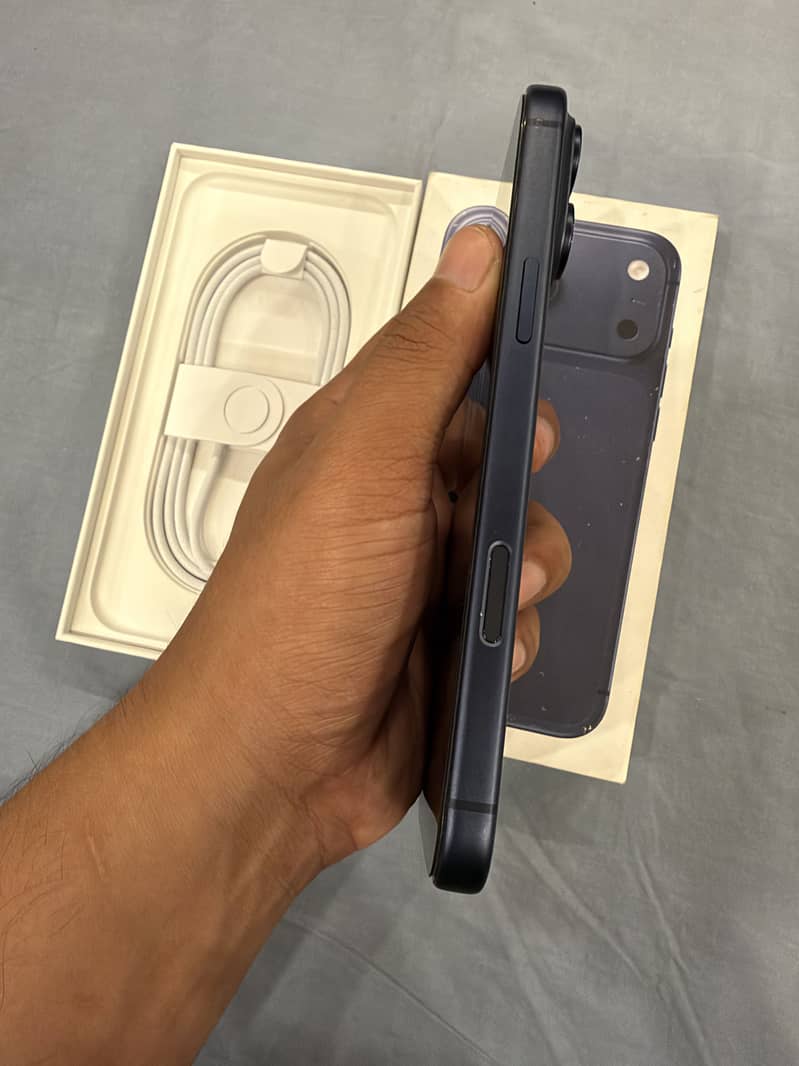 Apple iPhone 17 Pro Max 7