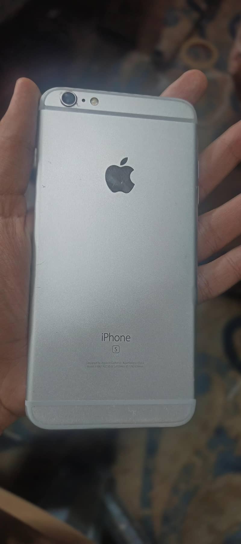 Apple iPhone 6S Plus 2
