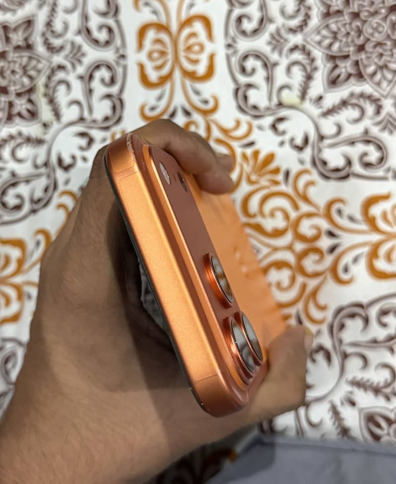 Apple iPhone 17 Pro Max 2
