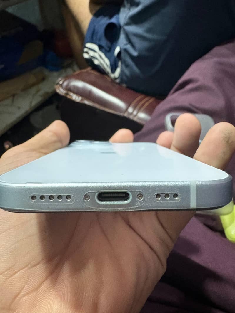 Apple iPhone 15 3