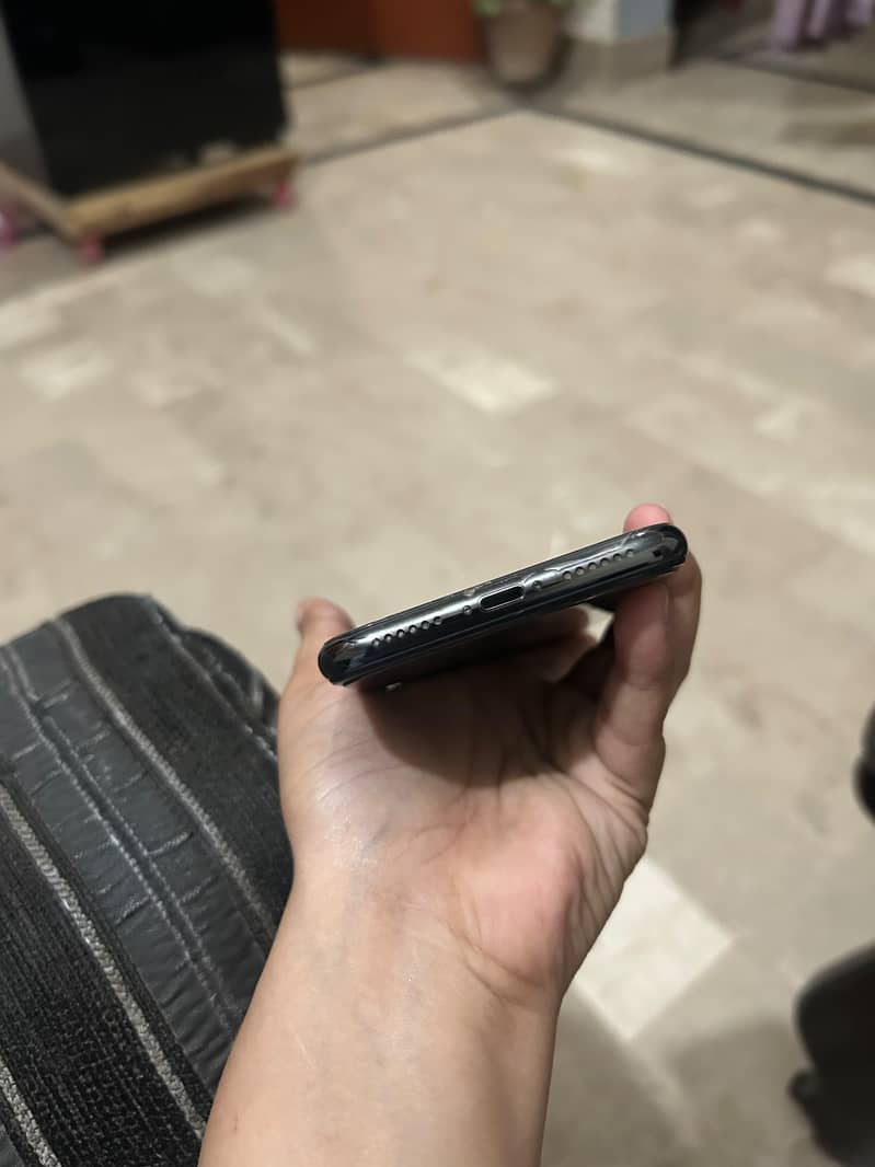 Apple iPhone X 2
