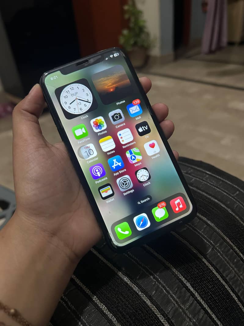 Apple iPhone X 5
