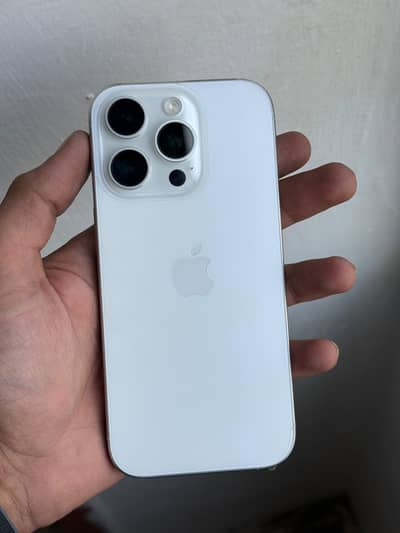 Apple iPhone 16 Pro