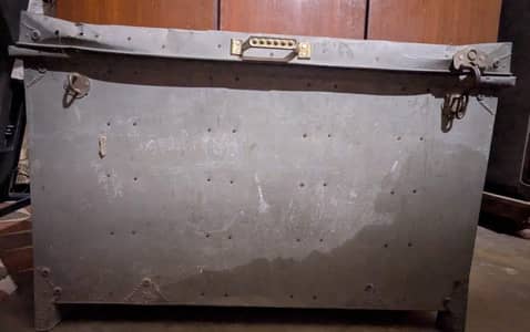 (Sandook) Storage box used