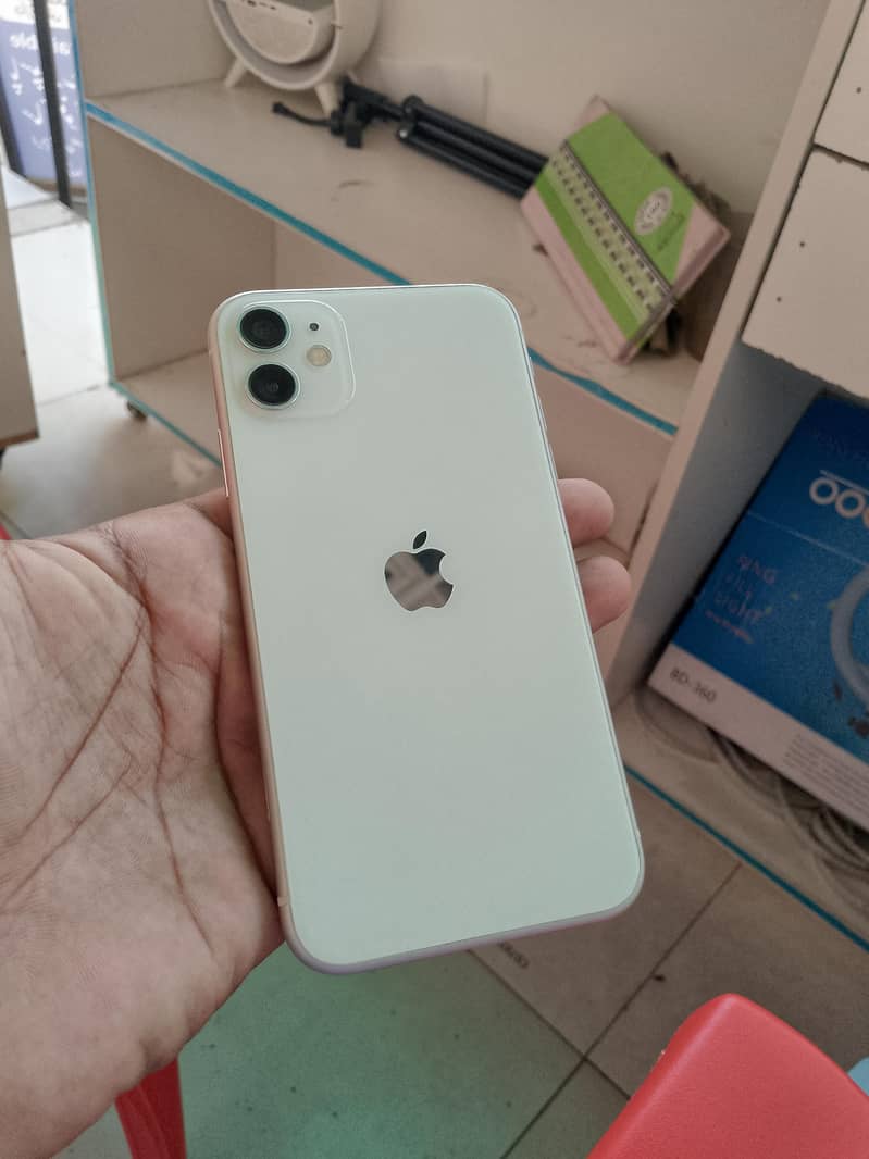 Apple iPhone 11 2