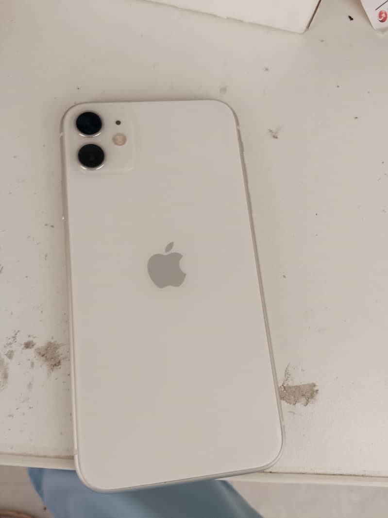 Apple iPhone 11 3