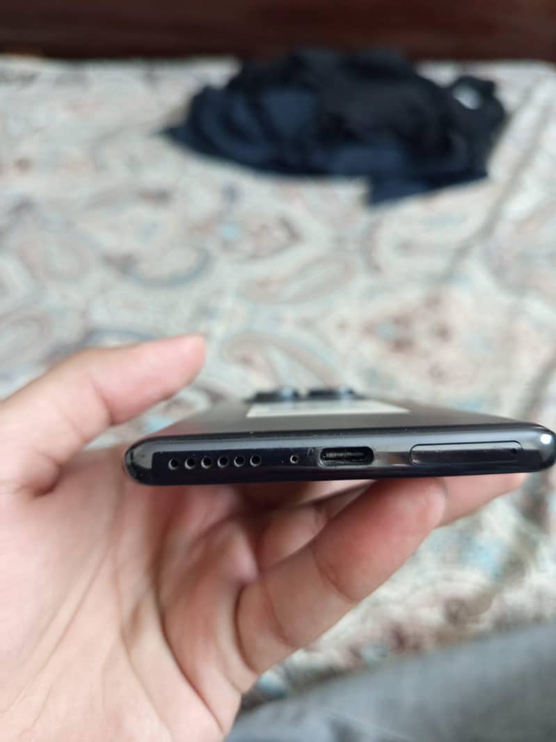 Xiaomi Redmi Note 14 Pro 3