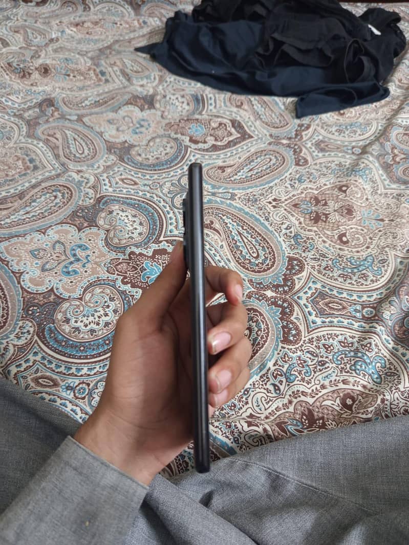 Xiaomi Redmi Note 14 Pro 5