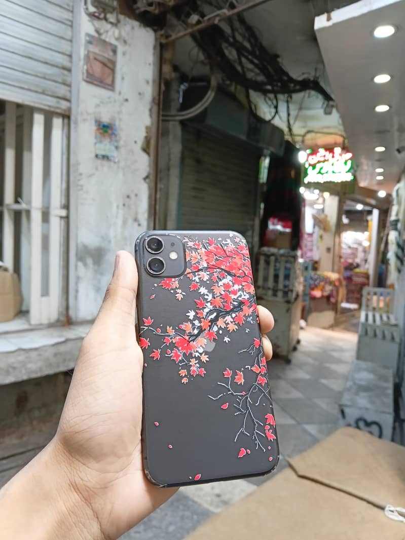 Apple iPhone 11 3
