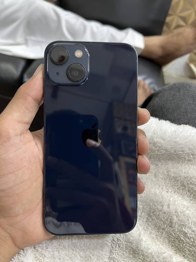 Apple iPhone 13 2