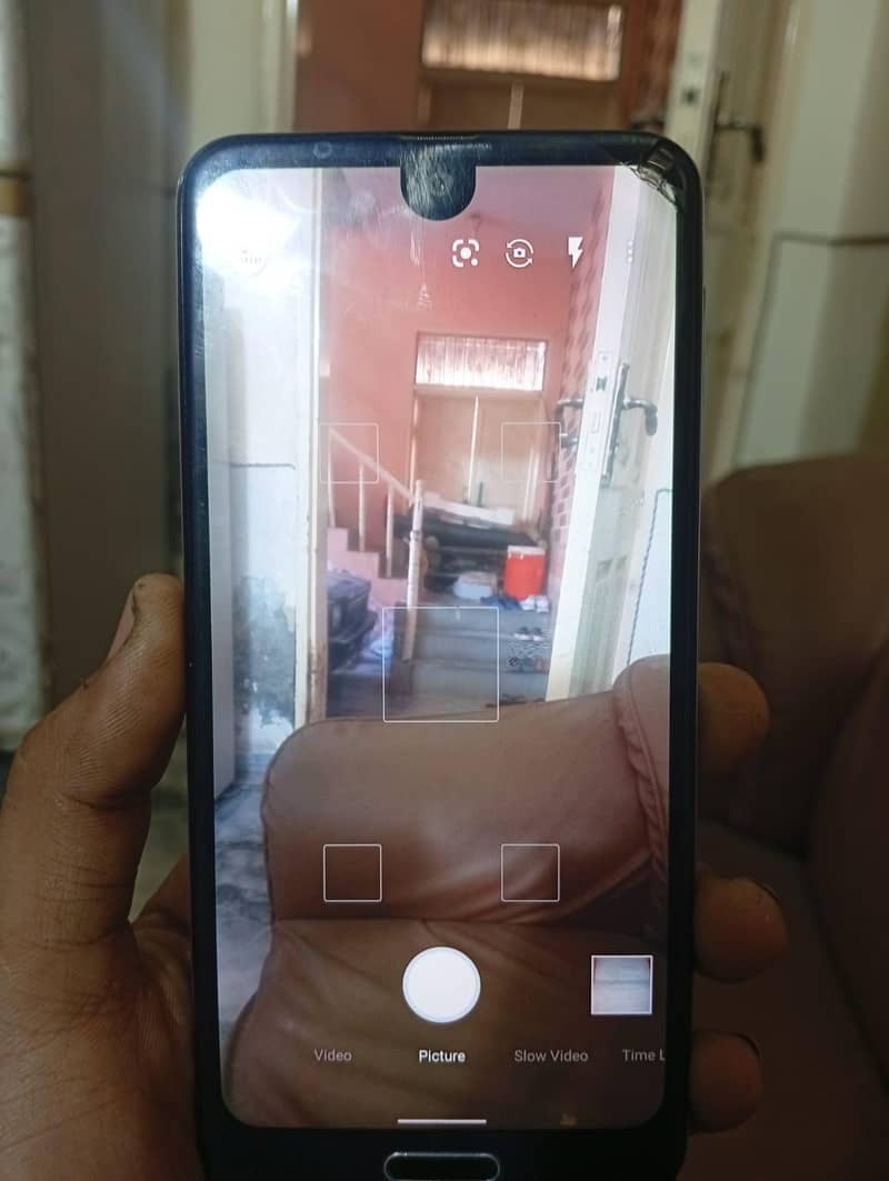 Sharp Aquos r2 | Non Pta 6