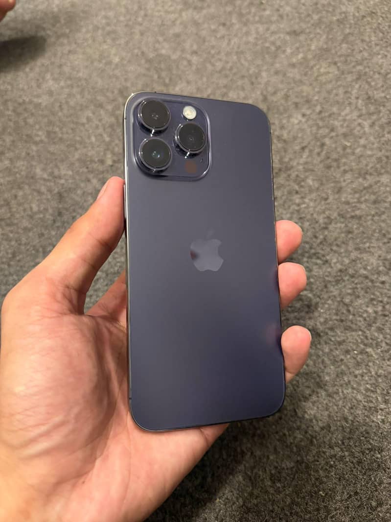 Apple iPhone 14 Pro Max 0