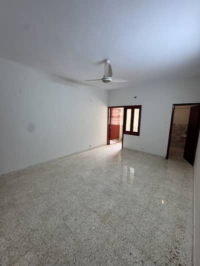 Westopen, 3 sides Corner, 3 Bed,D,D, 1st floor, Reserved car parking, Boundary wall project, purely Residential