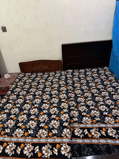 used 2 beds