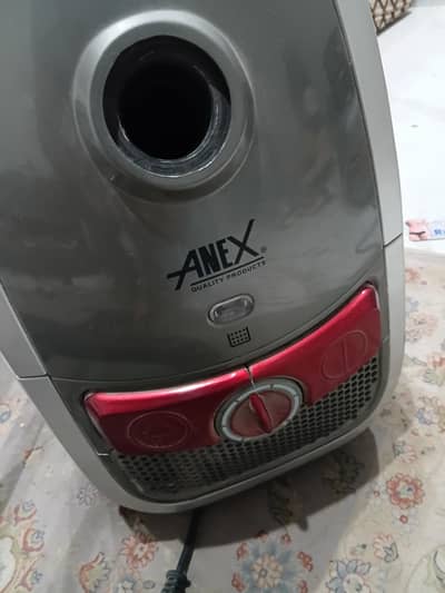 AG-2093 Deluxe Vacuum Cleaner