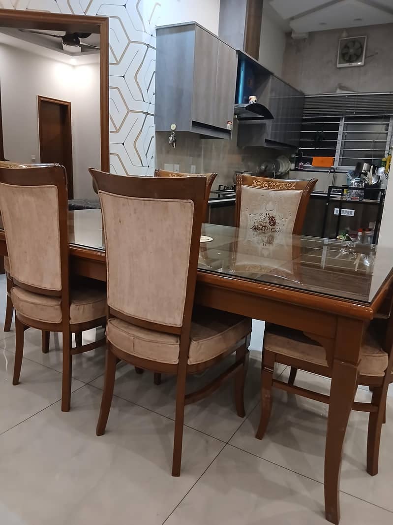 8 seater dining table 3