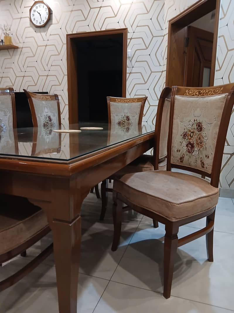 8 seater dining table 4