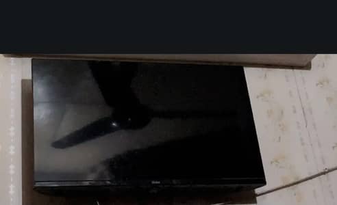 Haier smart Led 32" Frameless screen Mobile Share
