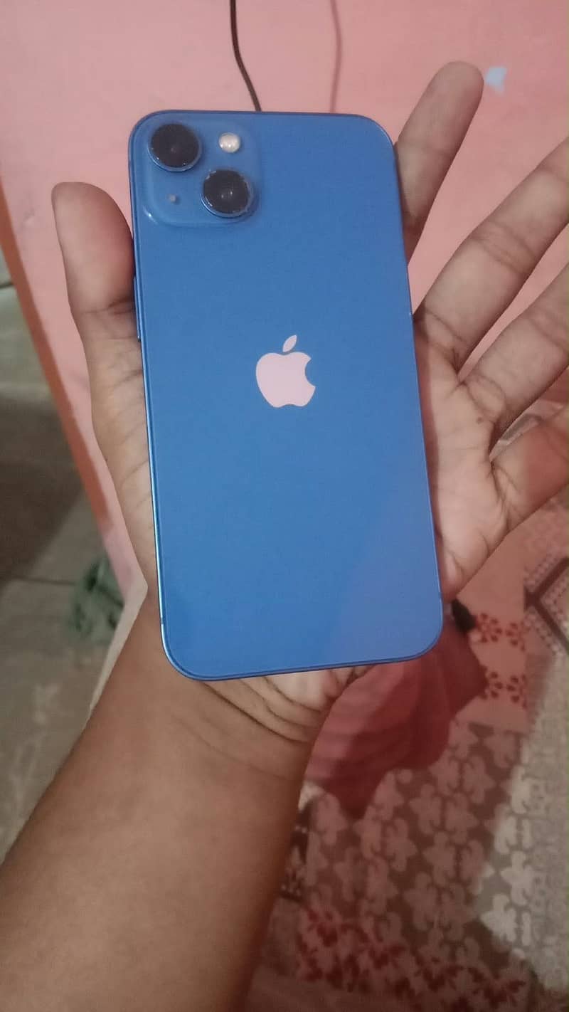 Apple iPhone 13 2