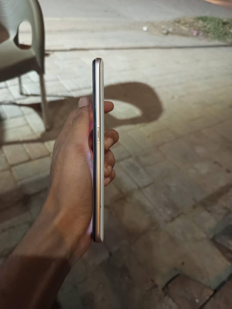 OPPO A5 1