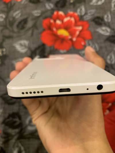 Infinix smart 7 HD