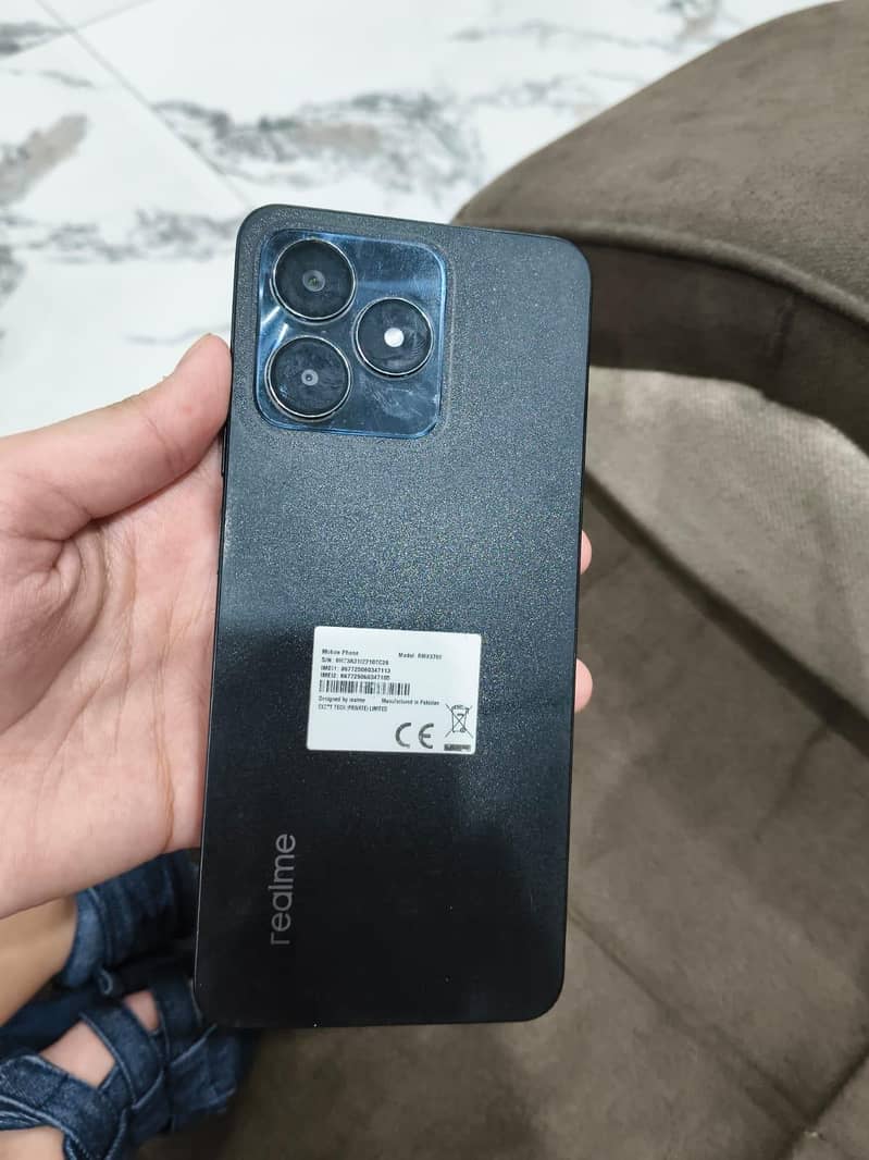 Realme C53 9