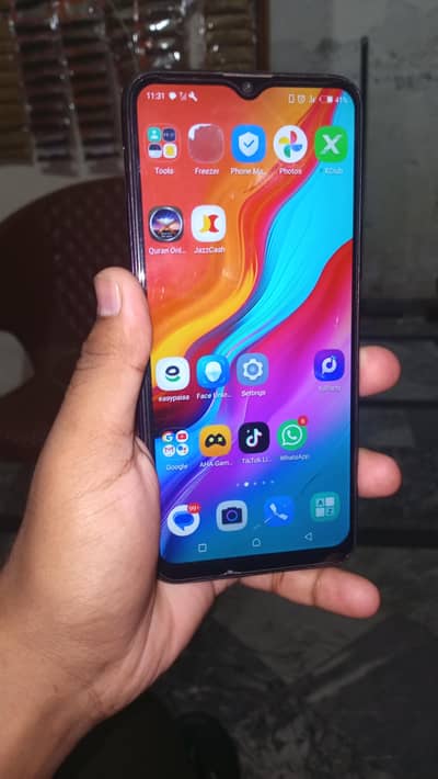 Infinix Hot 8 Lite