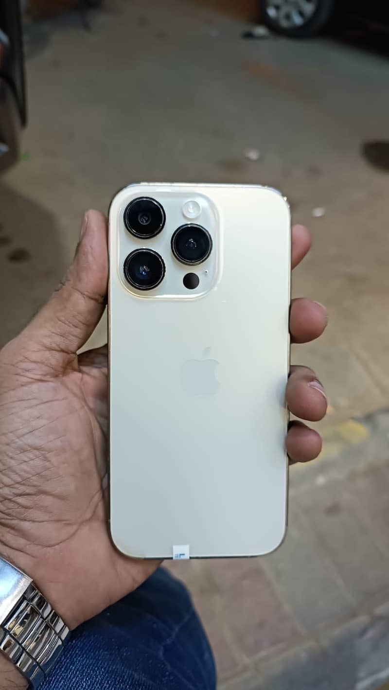 Apple iPhone 14 Pro 2