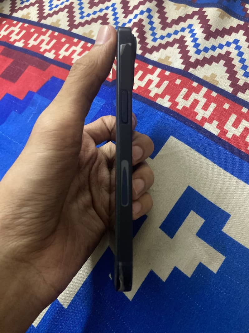 Apple iPhone 14 2