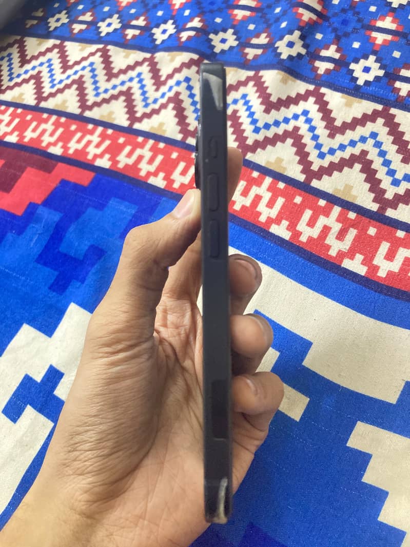 Apple iPhone 14 5