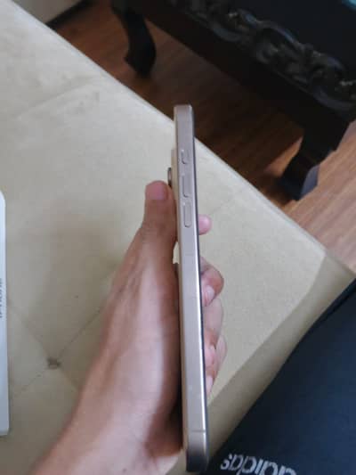Apple iPhone 16 Pro Max